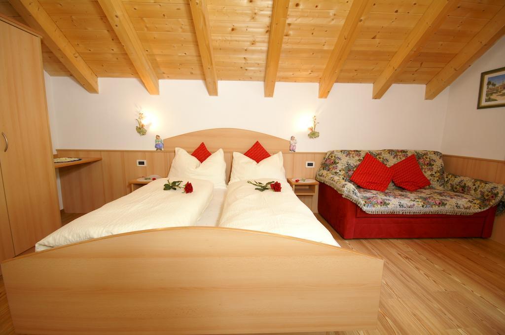 Agriturismo La Flu San Martino in Badia Pokoj fotografie